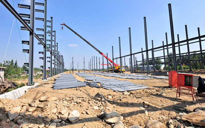 夏季高溫安全施工，通遼鋼結(jié)構(gòu)工程助您輕松應(yīng)對(duì)